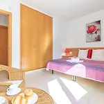 Apart-rent Casa Grecs 2029 *